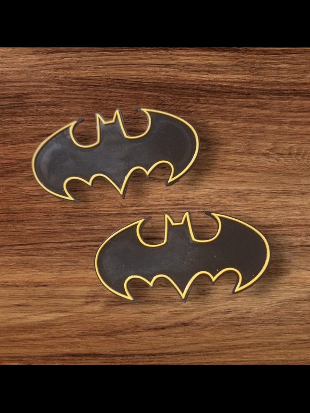 Batman Logo croc charm Set in Black and Yellow